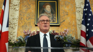 Primeiro-ministro brit&acirc;nico se re&uacute;ne com Trump para pedir garantias &agrave; Ucr&acirc;nia