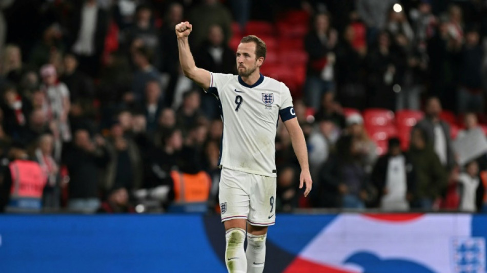 Inglaterra vence Alb&acirc;nia (2-0) e d&aacute; primeiro passo rumo &agrave; Copa do Mundo