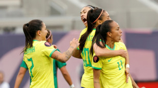 Brasil vence M&eacute;xico (3-0) e &eacute; finalista da Copa Ouro feminina