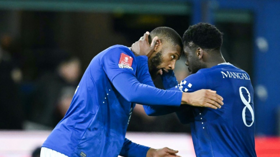 Everton e Fulham confirmam favoritismo e avan&ccedil;am na Copa da Inglaterra