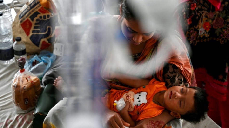 Au Bangladesh, les h&ocirc;pitaux d&eacute;bordent de petits malades de la rougeole