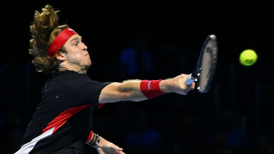 Rublev e Tsitsipas s&atilde;o eliminados nas quartas de final do ATP da Basileia