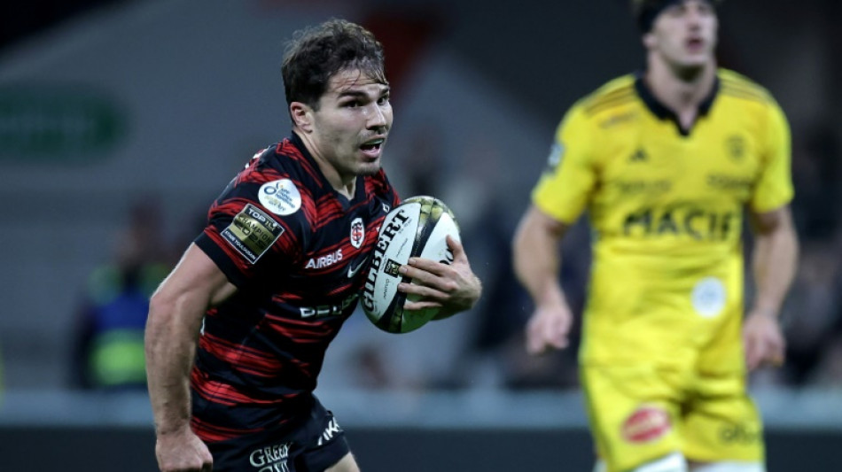 Dazzling Dupont brings France cheer heading into new year