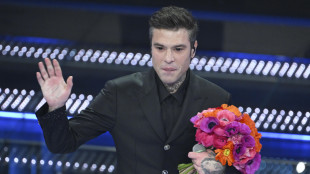 Fedez pap&agrave; per la terza volta, posta su Ig una foto della compagna con il pancino