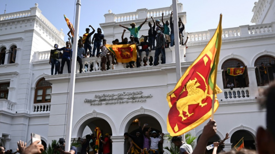 Manifestantes de Sri Lanka anuncian fin de ocupaci&oacute;n de edificios p&uacute;blicos