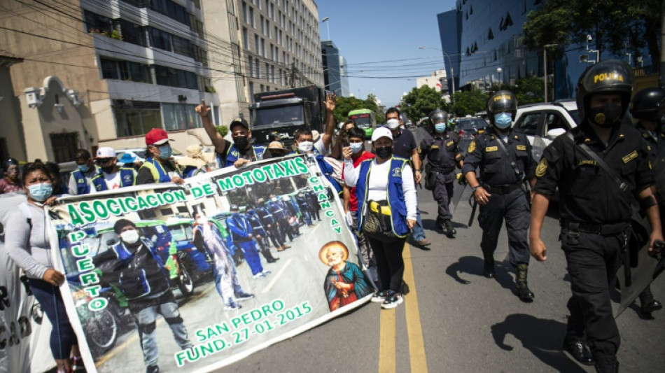 Aves muertas y pescadores desempleados dos meses despu&eacute;s del derrame en Per&uacute;