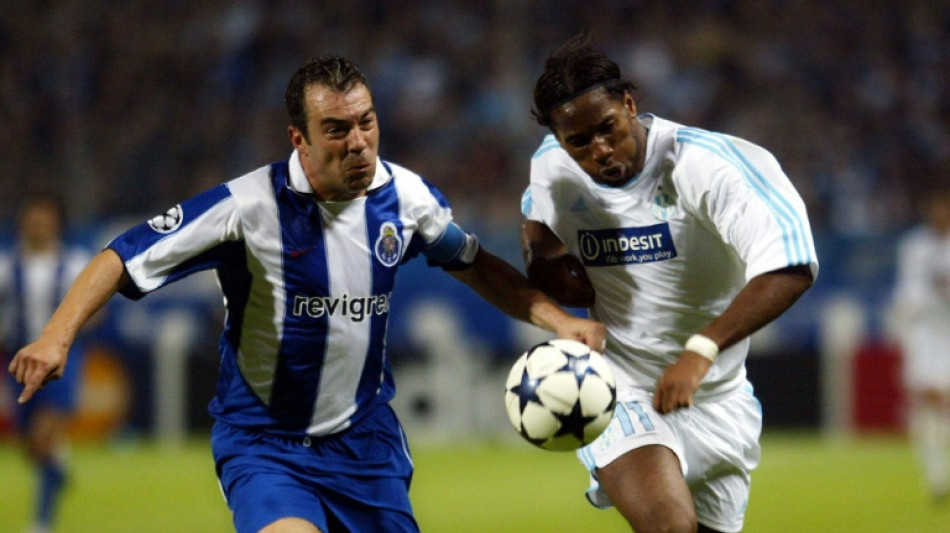 Foot: d&eacute;c&egrave;s &agrave; 53 ans de l'ancien international portugais Jorge Costa