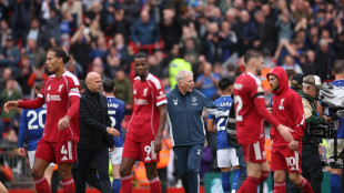 Calcio: il Liverpool fa 5 su 5, vince anche il derby con Everton