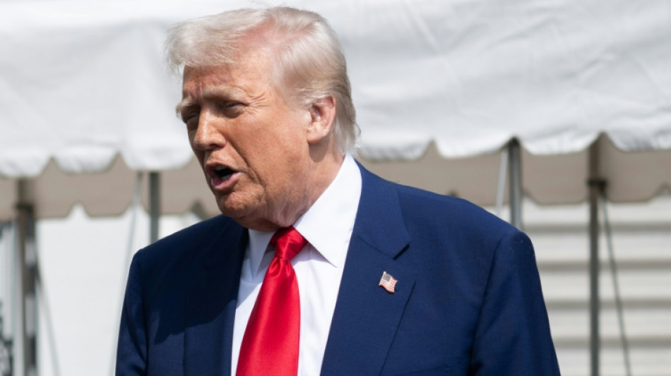 Trump erl&auml;sst Einreisestopp f&uuml;r B&uuml;rger aus zw&ouml;lf Staaten