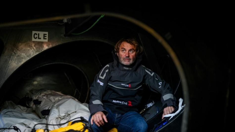 Podcasts, s&eacute;ries et p&ecirc;che &agrave; la ligne, les dr&ocirc;les d'occupations des marins du Vend&eacute;e Globe