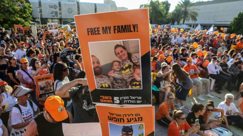 Israel se apega &agrave; esperan&ccedil;a de que meninos Bibas e sua m&atilde;e estejam vivos
