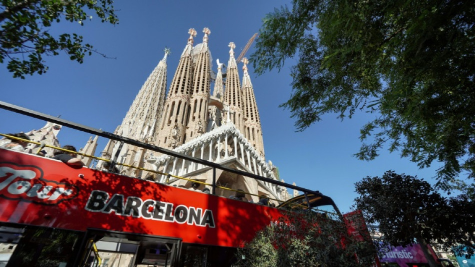 Klimaaktivisten verunstalten Sagrada Familia in Barcelona mit Farbe