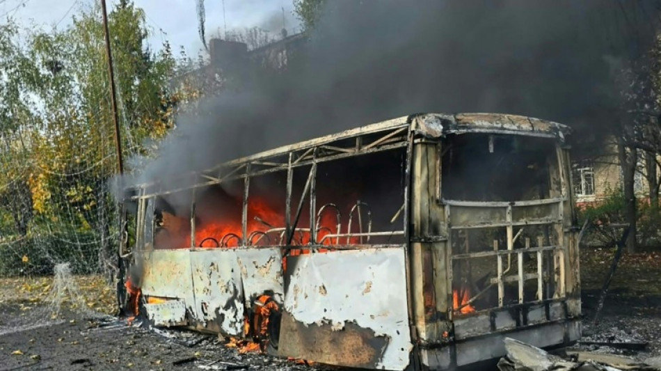 Un bombardeo ruso contra autobuses mata al menos a 30 personas en este de Ucrania
