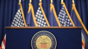 La Fed se prepara para la primera reducción de tasas en 2025 en medio de tensión política