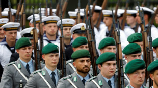 Union fordert Nachbesserungen am Wehrdienst-Modell im Bundestag