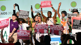 Ativistas no Rio exigem acesso a medicamentos gen&eacute;ricos contra o HIV