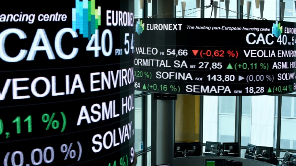 La Bourse de Paris termine en baisse, entre ventes des semi-conducteurs et Moyen-Orient