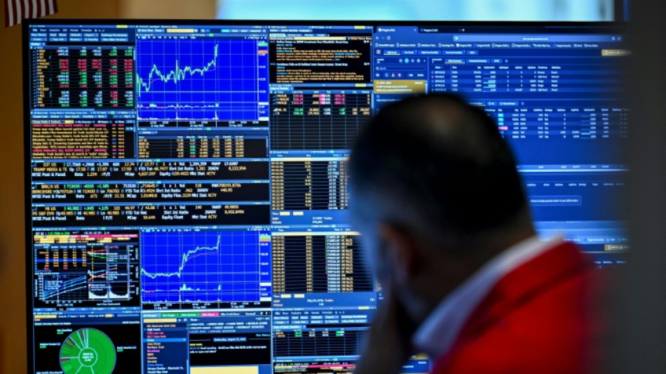 Asia stocks up, oil down before Trump-Zelensky talks