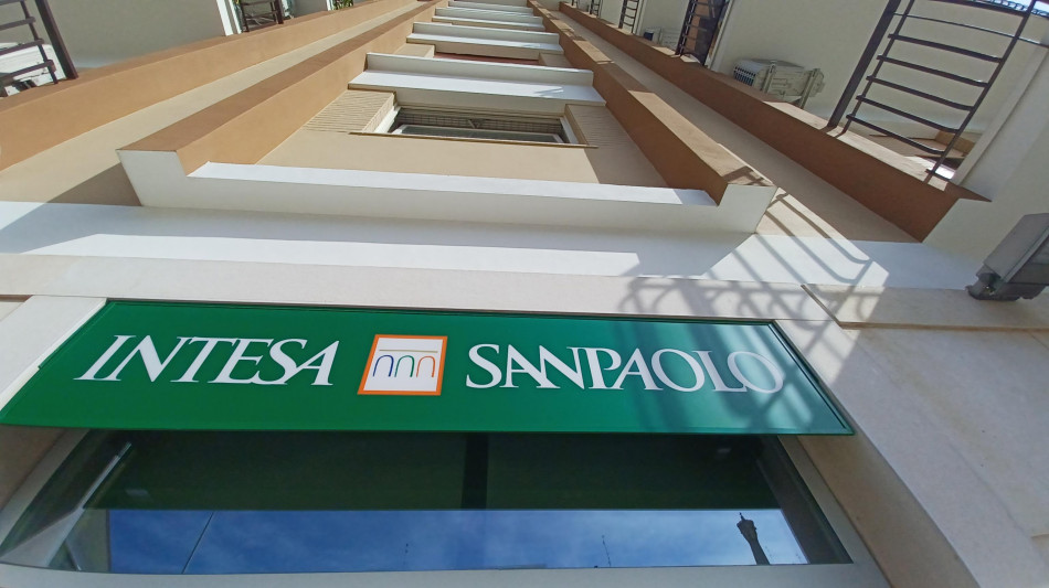 Fonti Intesa, generale De Vita sar&aacute; chief security office