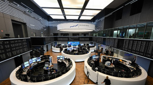 Borsa: Europa in rialzo, Londra e New York chiuse, Milano +1,2%
