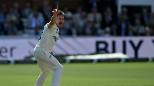 England collapse gives New Zealand hope in first Test