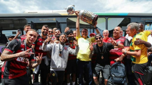 En d&iacute;a de elecci&oacute;n, Bolsonaro recibe en Rio al Flamengo, campe&oacute;n de la Libertadores