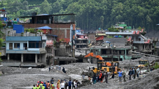 Au N&eacute;pal, les survivants de retour dans les villages d&eacute;truits par la crue