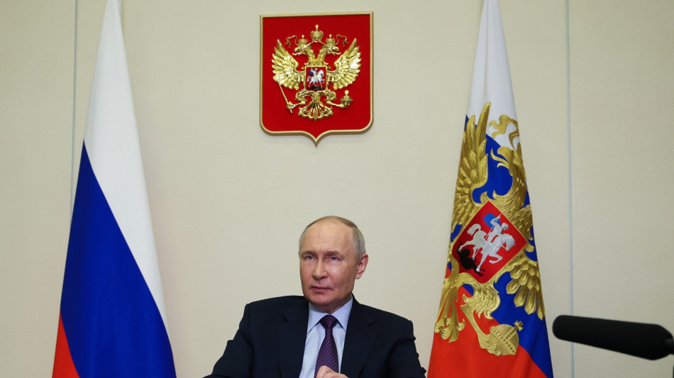 Putin, 'Kiev segua l'esempio e cessi le ostilit&agrave; a Pasqua'