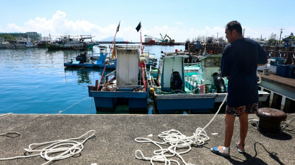 Casi 2.000 personas serán evacuadas al acercarse el tifón Podul a Taiwán