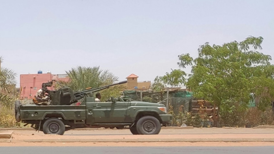 Thousands flee southern Sudan town as war spreads: witnesses