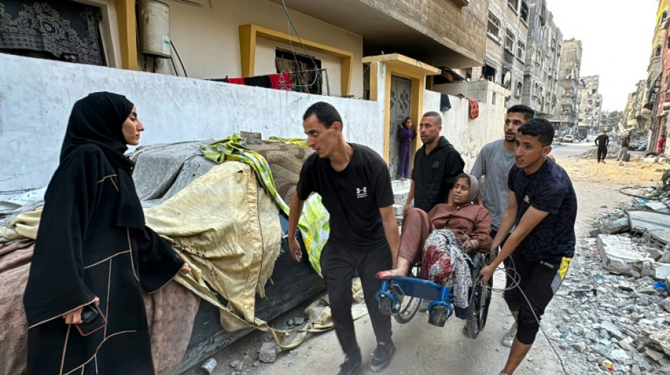 Al menos 14 muertos en dos bombardeos israel&iacute;es en Gaza