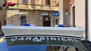 Ancora un morto sul lavoro, operaio schiacciato da pallet nel Siracusano