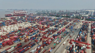 China: exportações registram leve alta em momento de guerra comercial com EUA