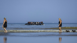 Un r&eacute;cord de casi 20.000 migrantes cruzaron el canal de la Mancha desde enero, informa el gobierno brit&aacute;nico