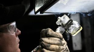 Dans la vall&eacute;e du verre, le flacon de parfum se verdit gr&acirc;ce &agrave; l'&eacute;lectricit&eacute;