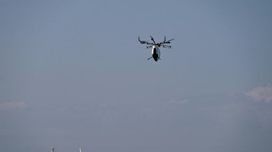 Apr&egrave;s l'&eacute;chec de sa travers&eacute;e de la Manche en mini-h&eacute;licopt&egrave;re, Franky Zapata veut d&eacute;j&agrave; retenter