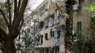 Los israel&iacute;es despiertan entre los escombros tras los ataques con misiles iran&iacute;es