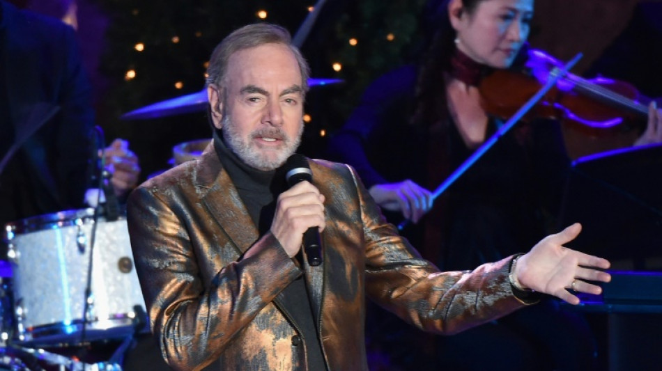 El cantante Neil Diamond vende su cat&aacute;logo musical completo a Universal
