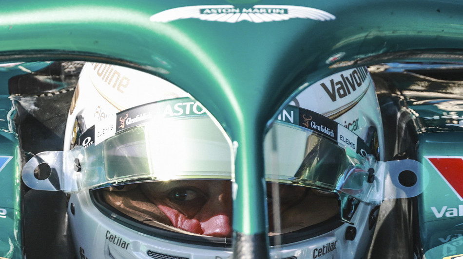 Giappone: Alonso nella sabbia, FP2 ripresa e subito fermata