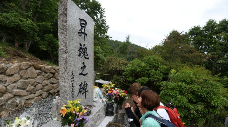 Families mourn 40 years since deadly Japan Airlines crash