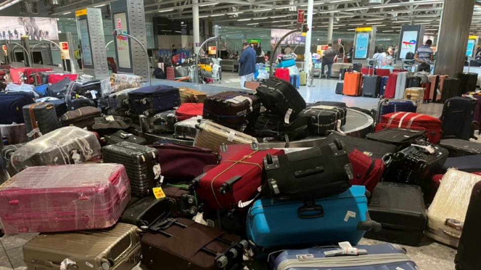 Royaume-Uni: nouvelles annulations de vols &agrave; Heathrow, qui manque de bras
