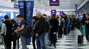 Más de un millar de vuelos cancelados en EEUU por parálisis presupuestaria