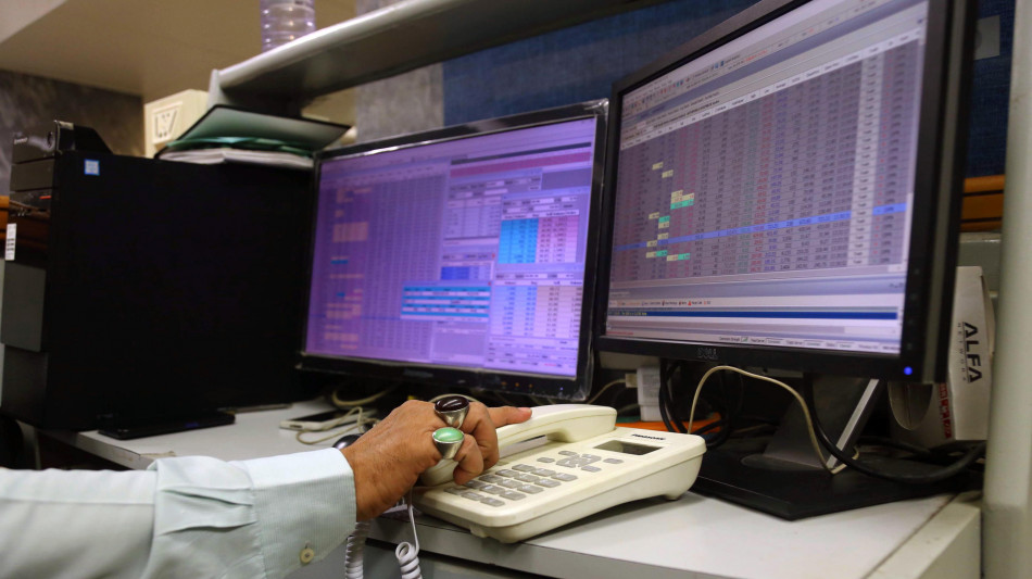 Borsa: Asia in difficolt&agrave;, vendite sul comparto dei microchip, Tokyo -1,25%