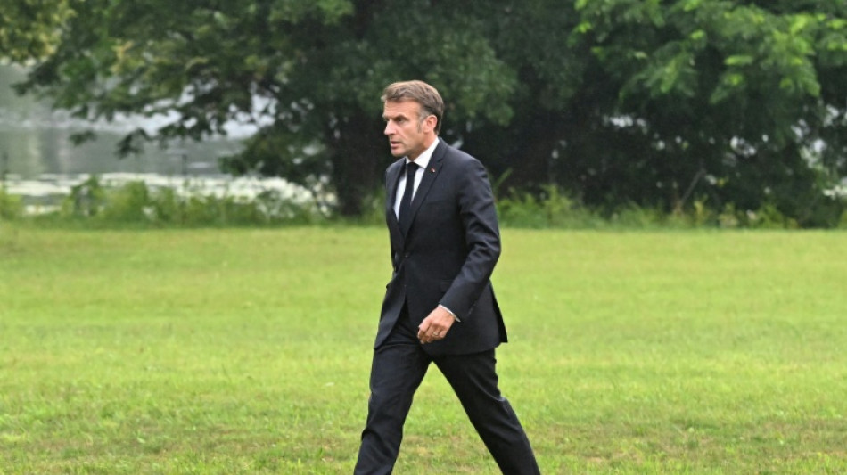 Macron urges tougher line in standoff with Algeria