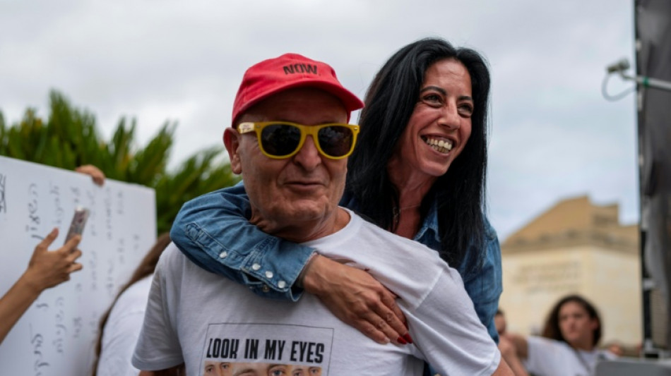 "Regresan a casa", celebran israel&iacute;es en Tel Aviv tras dos a&ntilde;os en vilo por los rehenes en Gaza