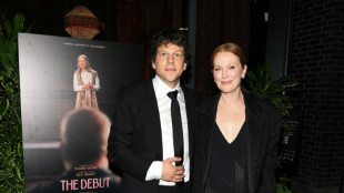 Jesse Eisenberg dren&oacute; su intensidad emocional en "The Debut"