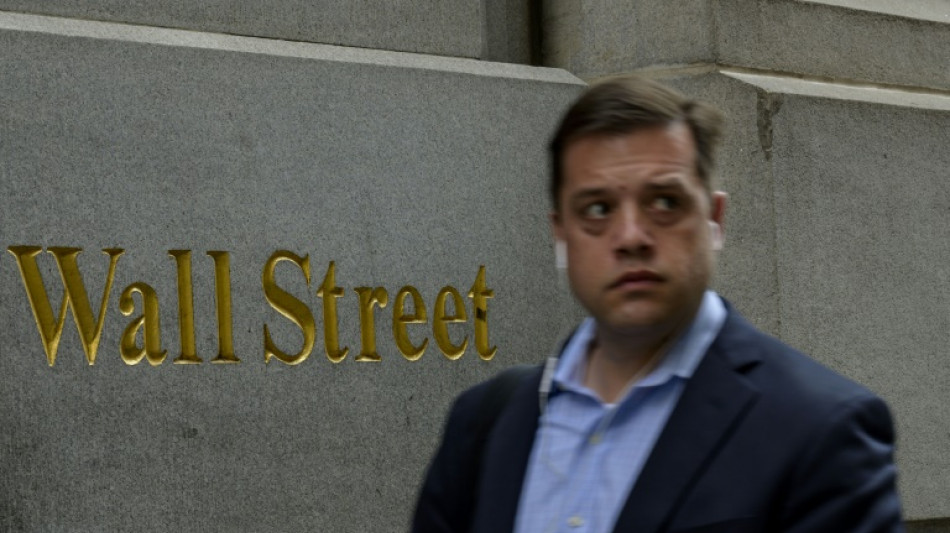 Wall Street ouvre en baisse, frustration devant le manque d'avanc&eacute;e sur la dette