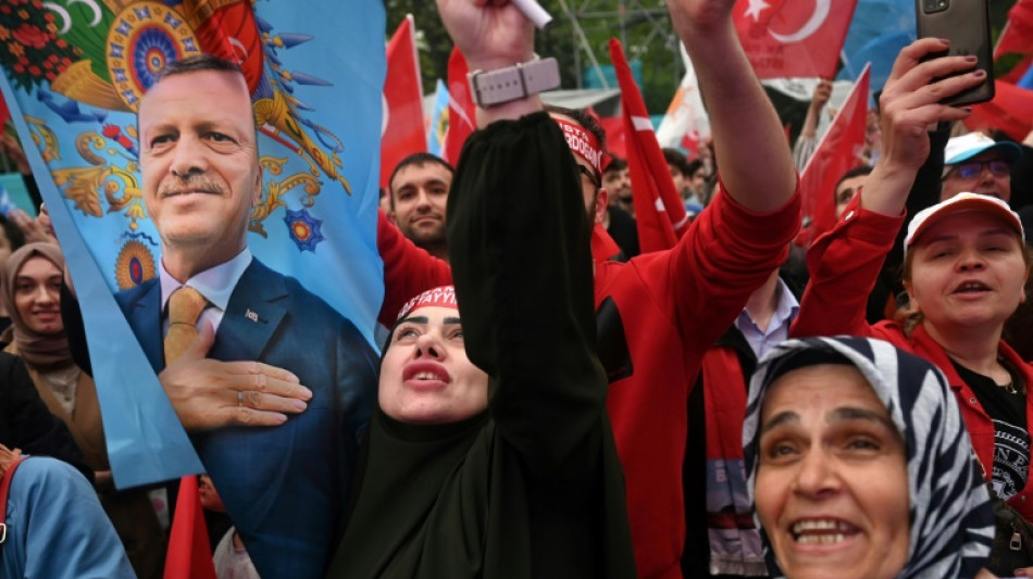 Erdogan f&uuml;hrt bei Stichwahl nach Ausz&auml;hlung fast aller Stimmen mit gut 52 Prozent