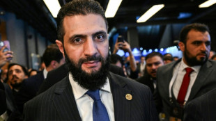 Macron accueille le pr&eacute;sident syrien pour lui demander de prot&eacute;ger "tous les civils"