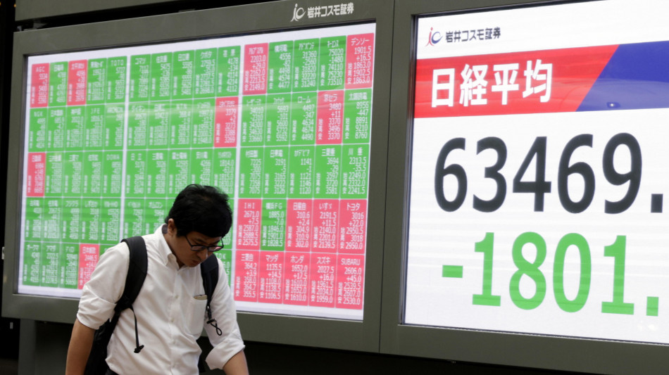 Borsa: Tokyo, apertura in calo (-0,69%)